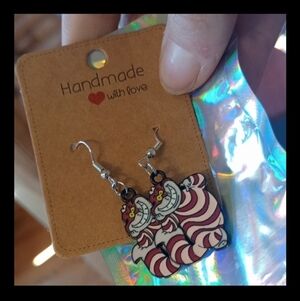 ♥️Homemade Disneys Alice In Wonderland Inspired Dancing Cheshire Cat Earrings